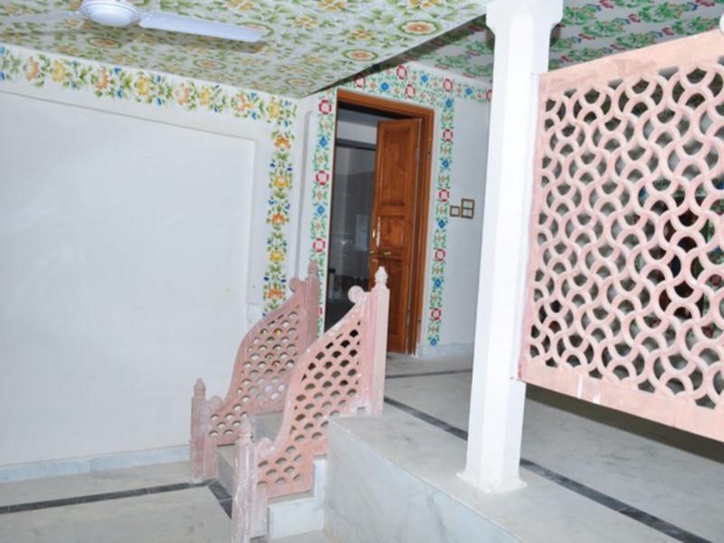 Hotel Suroth Mahal Luhāru Kültér fotó